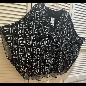 Black exotic Geo new blouse